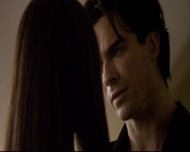VampireDiariesWorld-dot-org_2x08Rose2193.jpg