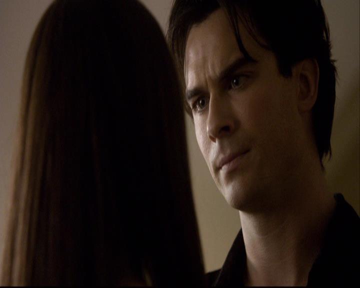 VampireDiariesWorld-dot-org_2x08Rose2198.jpg