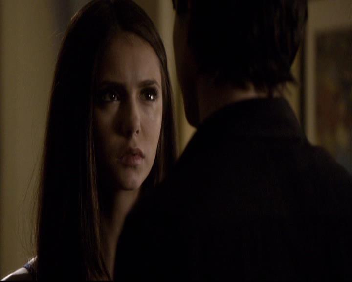 VampireDiariesWorld-dot-org_2x08Rose2201.jpg