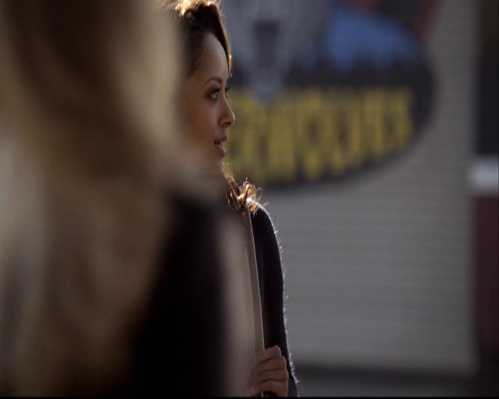 VampireDiariesWorld-dot-org_2x10TheSacrifce0300.jpg