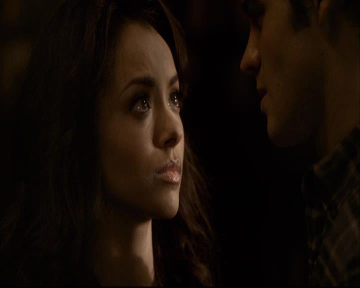 VampireDiariesWorld-dot-org_2x10TheSacrifce1017.jpg