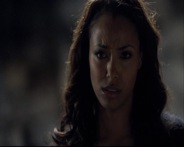 VampireDiariesWorld-dot-org_2x10TheSacrifce1315.jpg