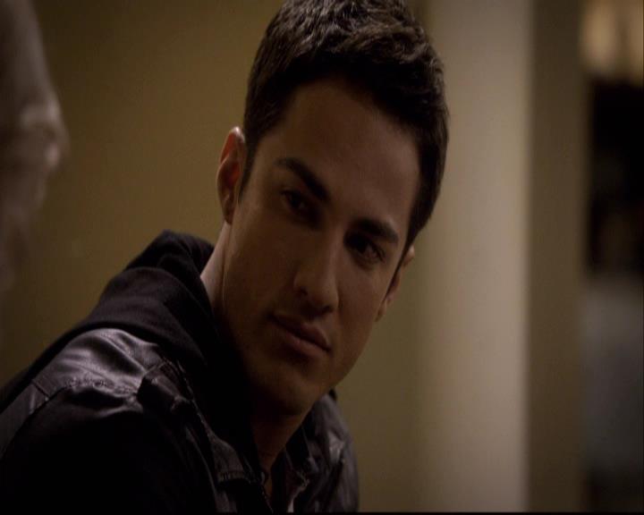VampireDiariesWorld-dot-org_2x10TheSacrifce1814.jpg