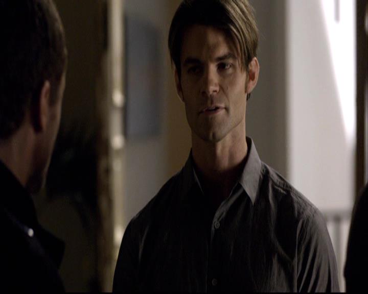 VampireDiariesWorld-dot-org_2x10TheSacrifce1919.jpg