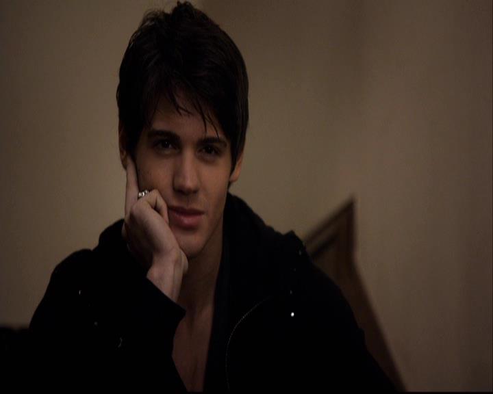 VampireDiariesWorld-dot-org_2x11ByTheLightOfTheMoon0189.jpg