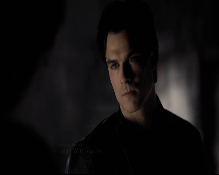 VampireDiariesWorld-dot-org_2x11ByTheLightOfTheMoon0223.jpg