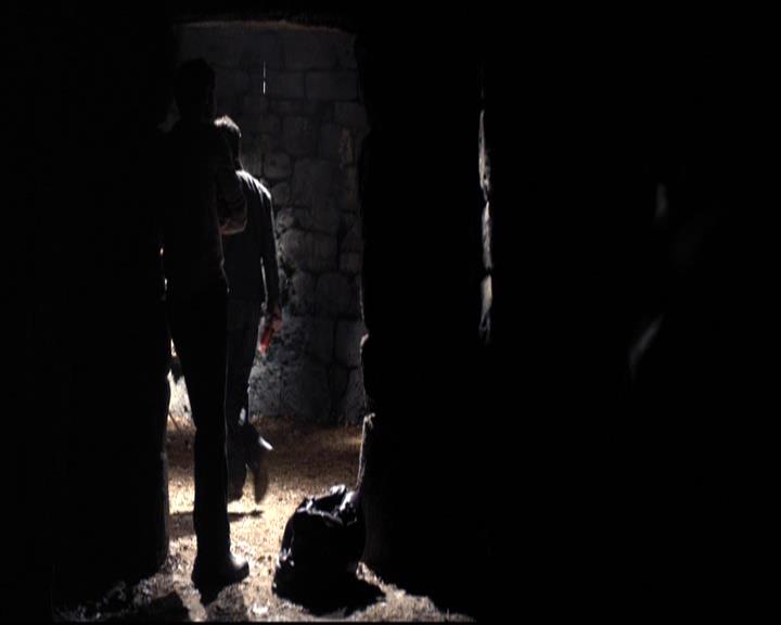VampireDiariesWorld-dot-org_2x11ByTheLightOfTheMoon0235.jpg