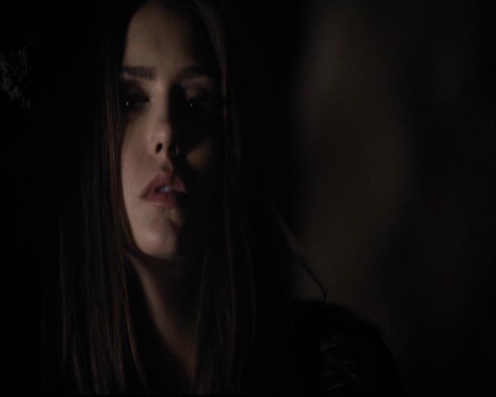 VampireDiariesWorld-dot-org_2x11ByTheLightOfTheMoon0236.jpg