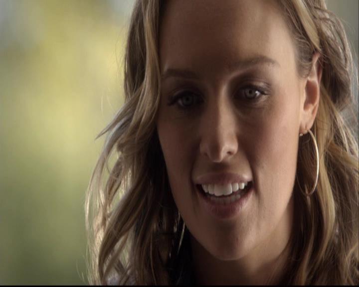 VampireDiariesWorld-dot-org_2x11ByTheLightOfTheMoon0273.jpg