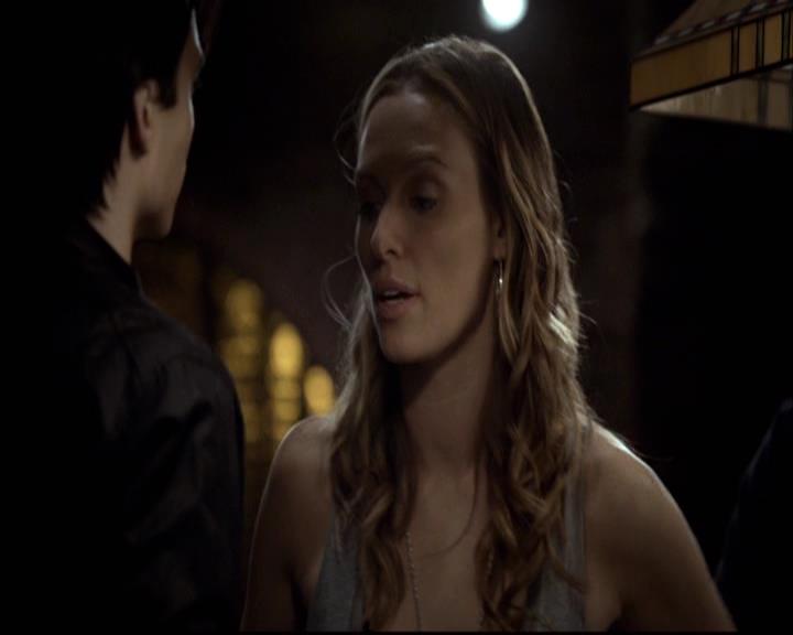 VampireDiariesWorld-dot-org_2x11ByTheLightOfTheMoon1428.jpg
