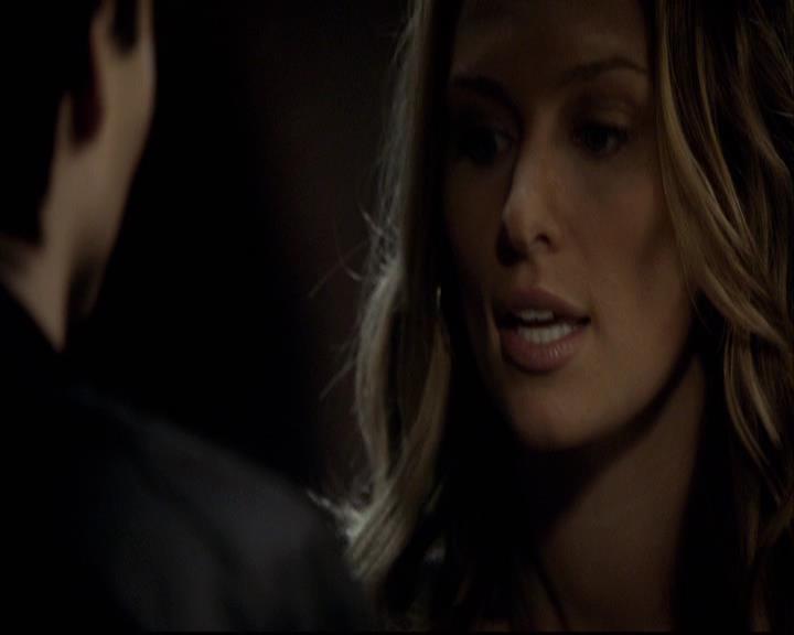 VampireDiariesWorld-dot-org_2x11ByTheLightOfTheMoon1444.jpg