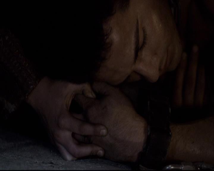VampireDiariesWorld-dot-org_2x11ByTheLightOfTheMoon1535.jpg
