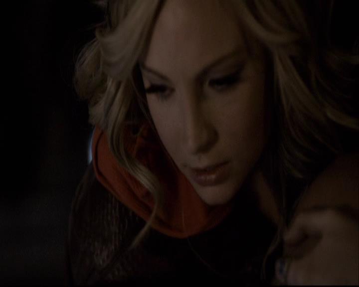 VampireDiariesWorld-dot-org_2x11ByTheLightOfTheMoon1538.jpg