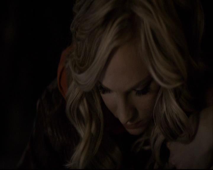VampireDiariesWorld-dot-org_2x11ByTheLightOfTheMoon1554.jpg