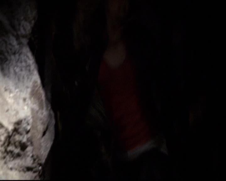 VampireDiariesWorld-dot-org_2x11ByTheLightOfTheMoon1575.jpg