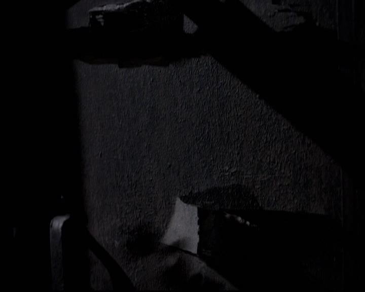 VampireDiariesWorld-dot-org_2x11ByTheLightOfTheMoon1675.jpg