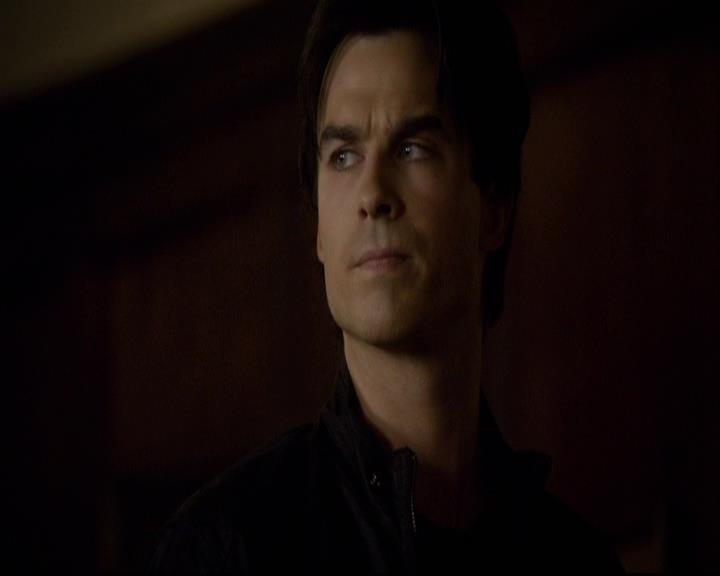 VampireDiariesWorld-dot-org_2x11ByTheLightOfTheMoon1699.jpg
