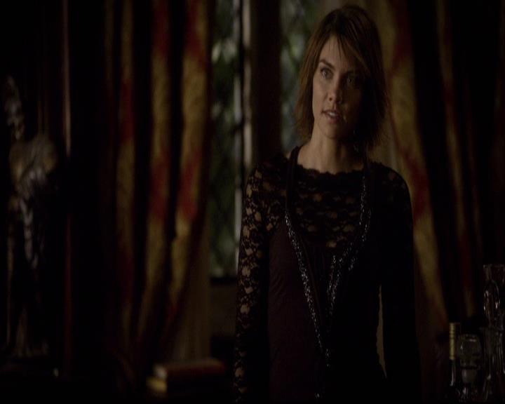 VampireDiariesWorld-dot-org_2x11ByTheLightOfTheMoon1715.jpg
