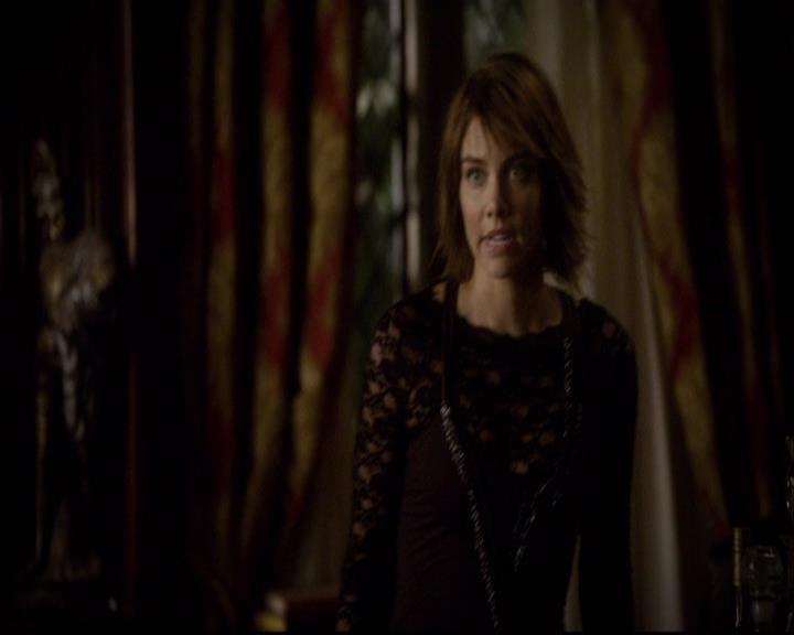 VampireDiariesWorld-dot-org_2x11ByTheLightOfTheMoon1719.jpg