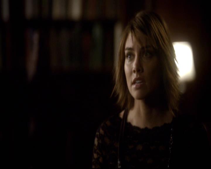 VampireDiariesWorld-dot-org_2x11ByTheLightOfTheMoon1722.jpg