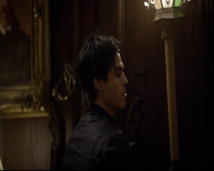 VampireDiariesWorld-dot-org_2x11ByTheLightOfTheMoon1751.jpg