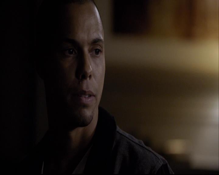 VampireDiariesWorld-dot-org_2x11ByTheLightOfTheMoon1809.jpg