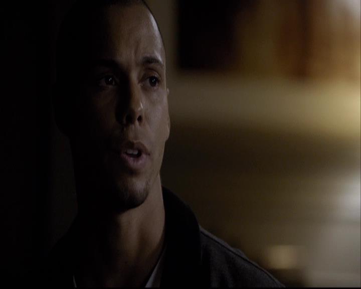 VampireDiariesWorld-dot-org_2x11ByTheLightOfTheMoon1827.jpg