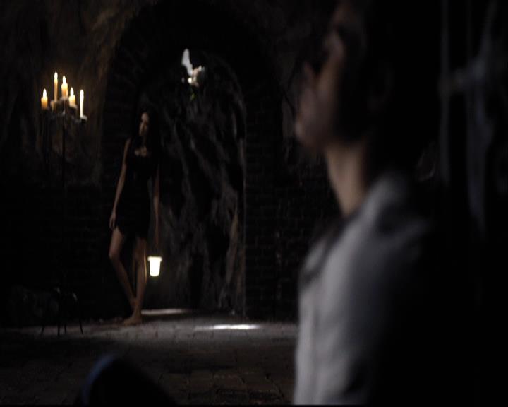VampireDiariesWorld-dot-org_2x11ByTheLightOfTheMoon1839.jpg