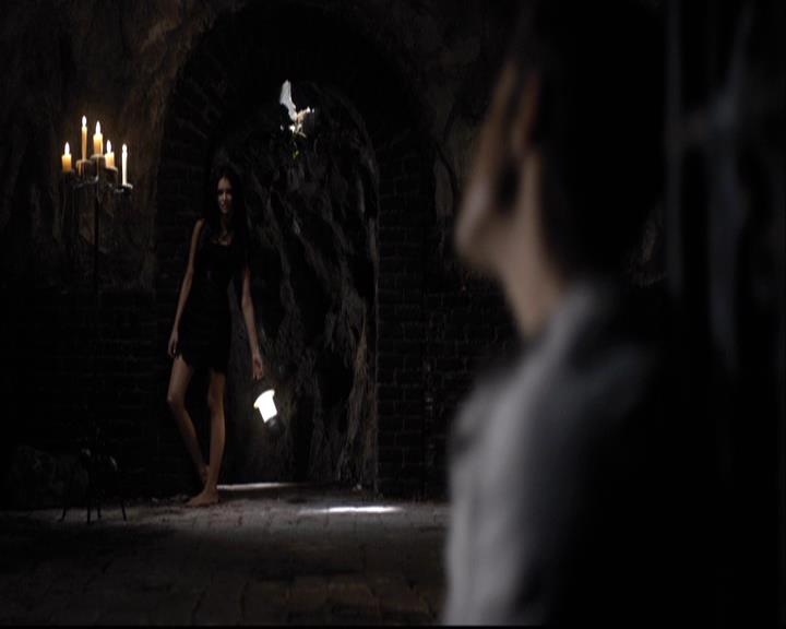 VampireDiariesWorld-dot-org_2x11ByTheLightOfTheMoon1847.jpg