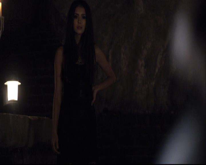 VampireDiariesWorld-dot-org_2x11ByTheLightOfTheMoon1862.jpg