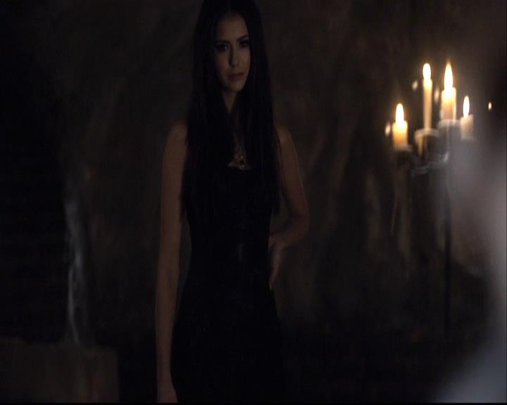 VampireDiariesWorld-dot-org_2x11ByTheLightOfTheMoon1864.jpg