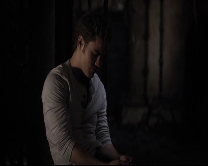 VampireDiariesWorld-dot-org_2x11ByTheLightOfTheMoon1867.jpg