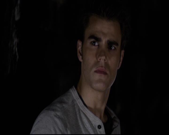 VampireDiariesWorld-dot-org_2x11ByTheLightOfTheMoon1953.jpg