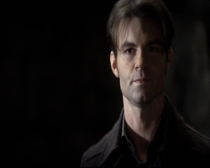 VampireDiariesWorld-dot-org_2x11ByTheLightOfTheMoon1968.jpg