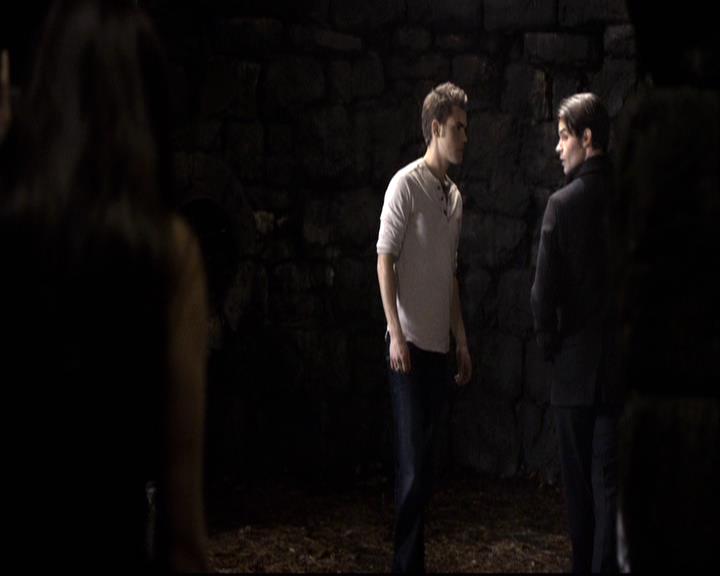 VampireDiariesWorld-dot-org_2x11ByTheLightOfTheMoon1998.jpg