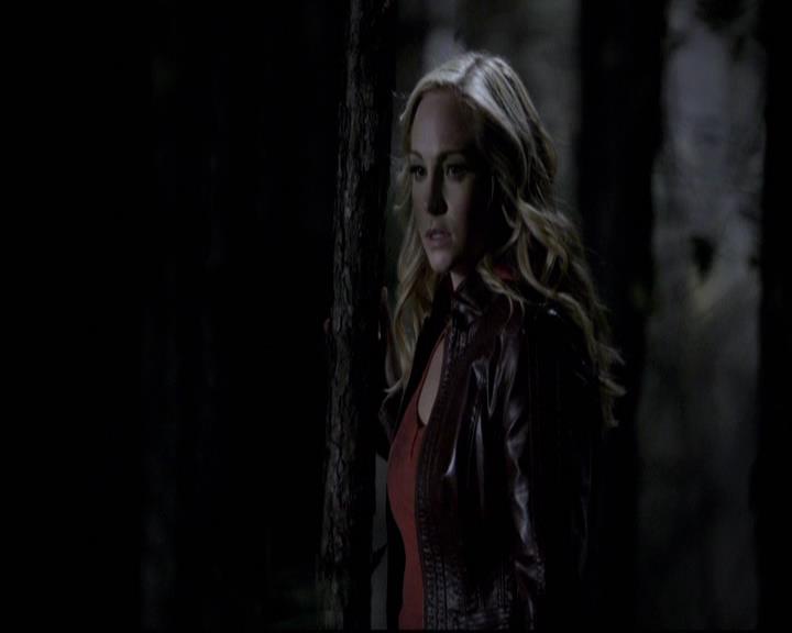 VampireDiariesWorld-dot-org_2x11ByTheLightOfTheMoon2044.jpg