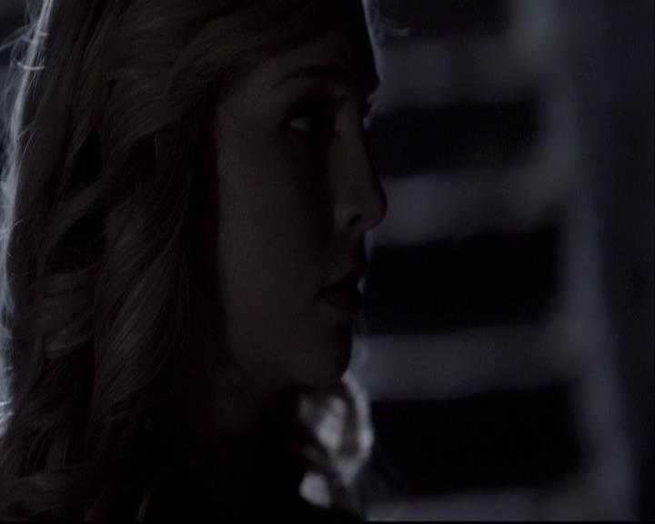 VampireDiariesWorld-dot-org_2x11ByTheLightOfTheMoon2074.jpg