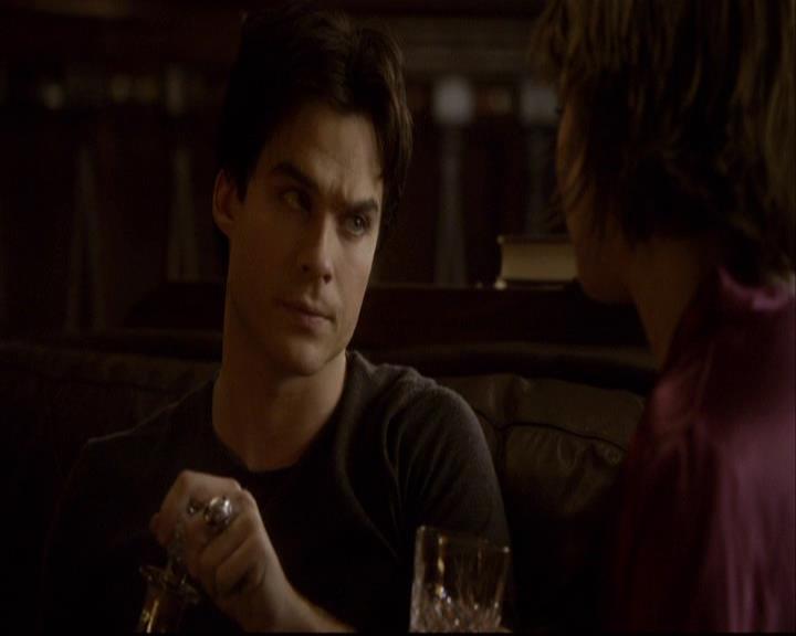 VampireDiariesWorld-dot-org_2x11ByTheLightOfTheMoon2171.jpg