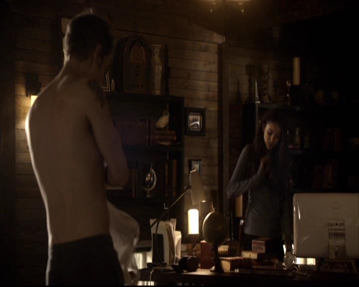 VampireDiariesWorld-dot-org_2x12TheDecent0150.jpg