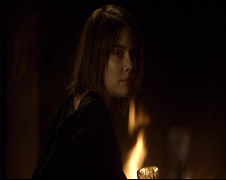 VampireDiariesWorld-dot-org_2x12TheDecent0306.jpg