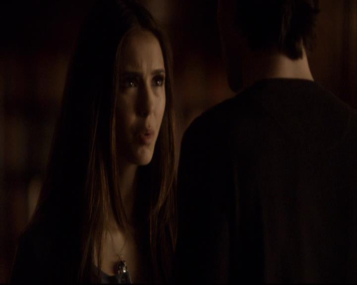 VampireDiariesWorld-dot-org_2x12TheDecent0318.jpg