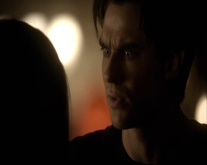 VampireDiariesWorld-dot-org_2x12TheDecent0321.jpg