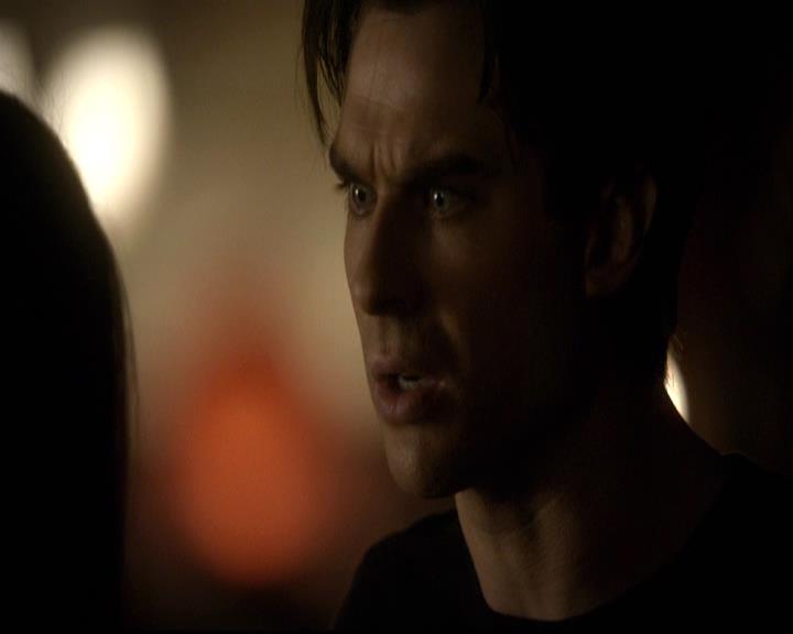 VampireDiariesWorld-dot-org_2x12TheDecent0325.jpg