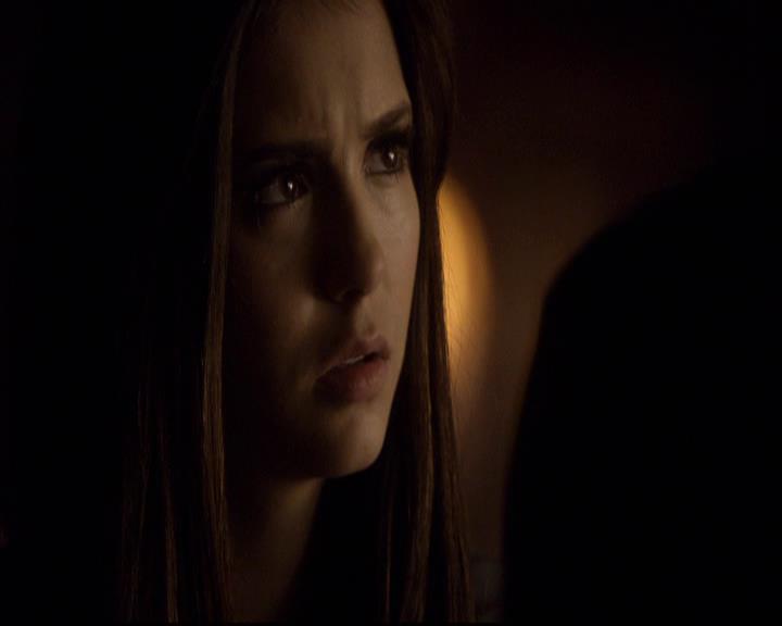 VampireDiariesWorld-dot-org_2x12TheDecent0327.jpg