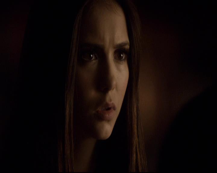 VampireDiariesWorld-dot-org_2x12TheDecent0329.jpg