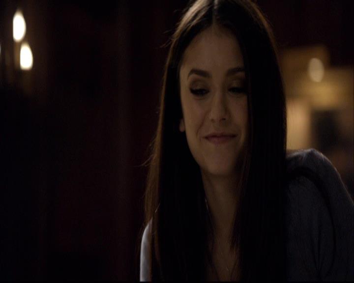 VampireDiariesWorld-dot-org_2x12TheDecent0614.jpg