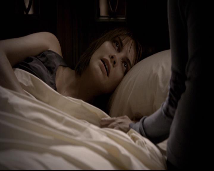 VampireDiariesWorld-dot-org_2x12TheDecent0633.jpg