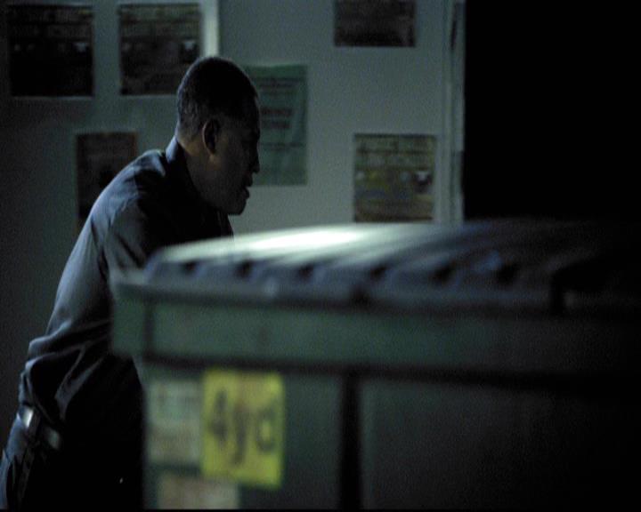 VampireDiariesWorld-dot-org_2x12TheDecent1286.jpg