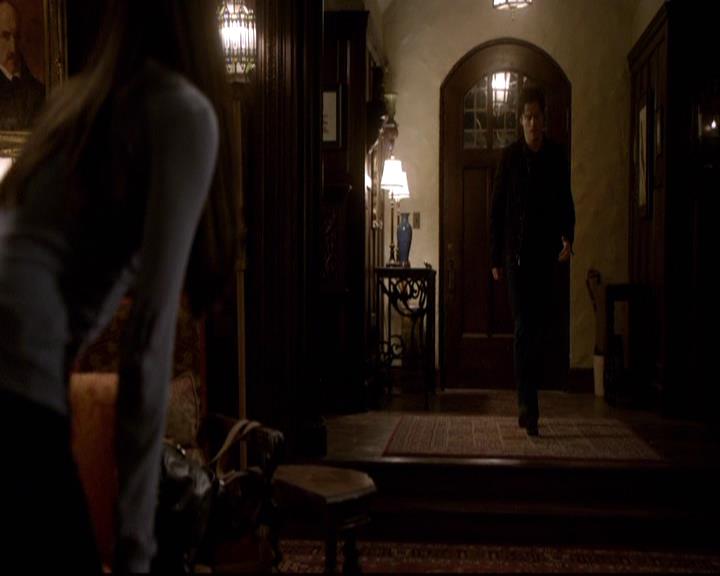 VampireDiariesWorld-dot-org_2x12TheDecent1995.jpg