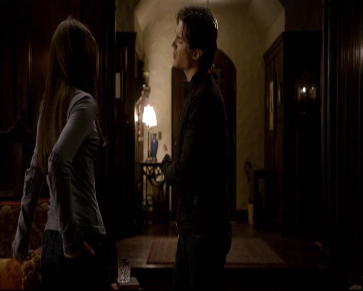 VampireDiariesWorld-dot-org_2x12TheDecent2009.jpg